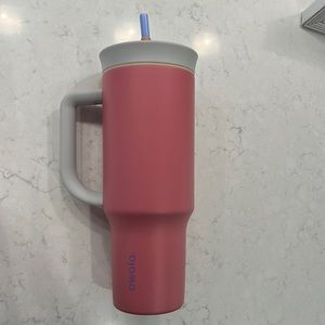 Owala 40 oz tumbler - pink taupe
